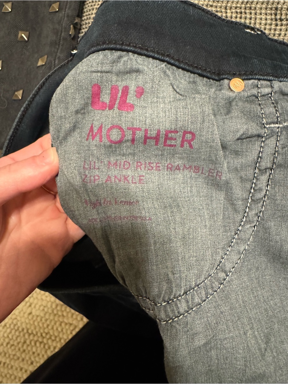 NWOT- MORHER PETITES The Lil Mid Rise Zip Rambler….. 26P - Picture 9 of 9